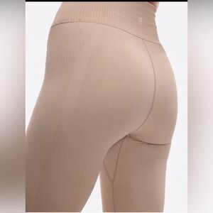 PELOTON Seamless High Rise beige sand Legging New, XS